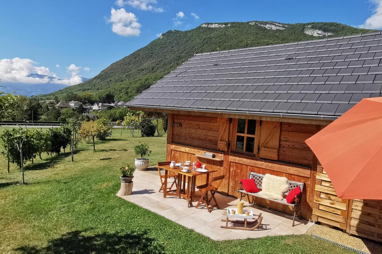 Au Petit Chalet Avec Son Spa - Escapade En Amoureux ! Cruet Exterior foto